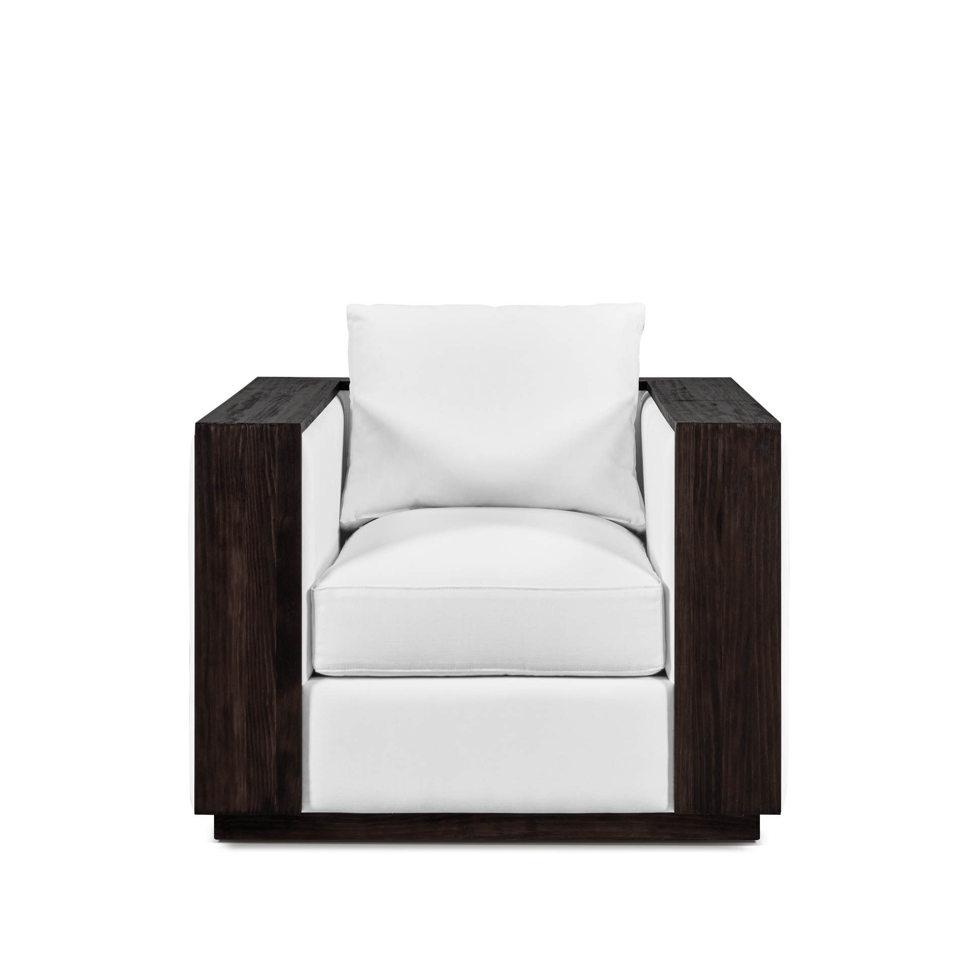 ROBLE ARMCHAIR  front view 
